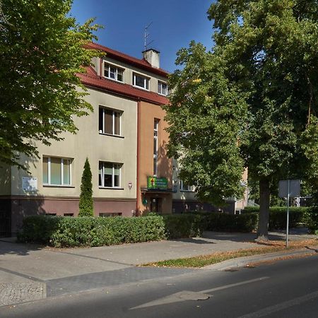 Хостел Szkolne Schronisko Mlodziezowe W Olsztynie Ольштын Экстерьер фото