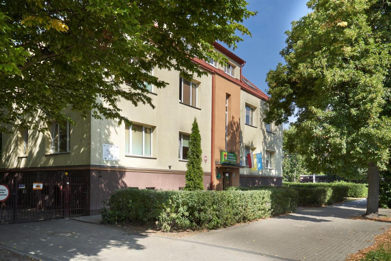 Хостел Szkolne Schronisko Mlodziezowe W Olsztynie Ольштын Экстерьер фото